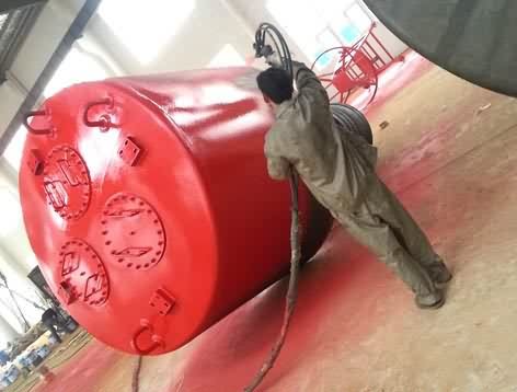 噴涂聚脲涂料(圖1) 噴涂聚脲涂料儲(chǔ)罐防腐施工案例