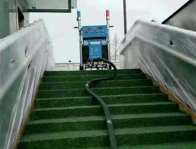 化工儲(chǔ)存罐罐體防腐聚脲噴涂料應(yīng)用案例